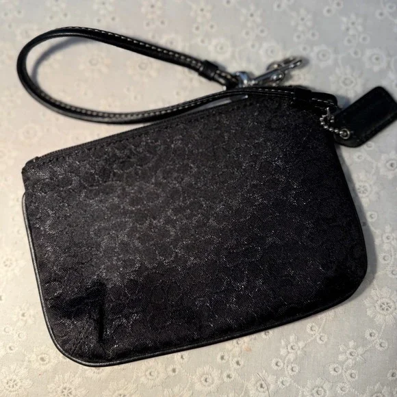 Coach Black Signature Jacquard Shimmer Wristlet Silver Hardware Leather Trim - Picture 3 of 8